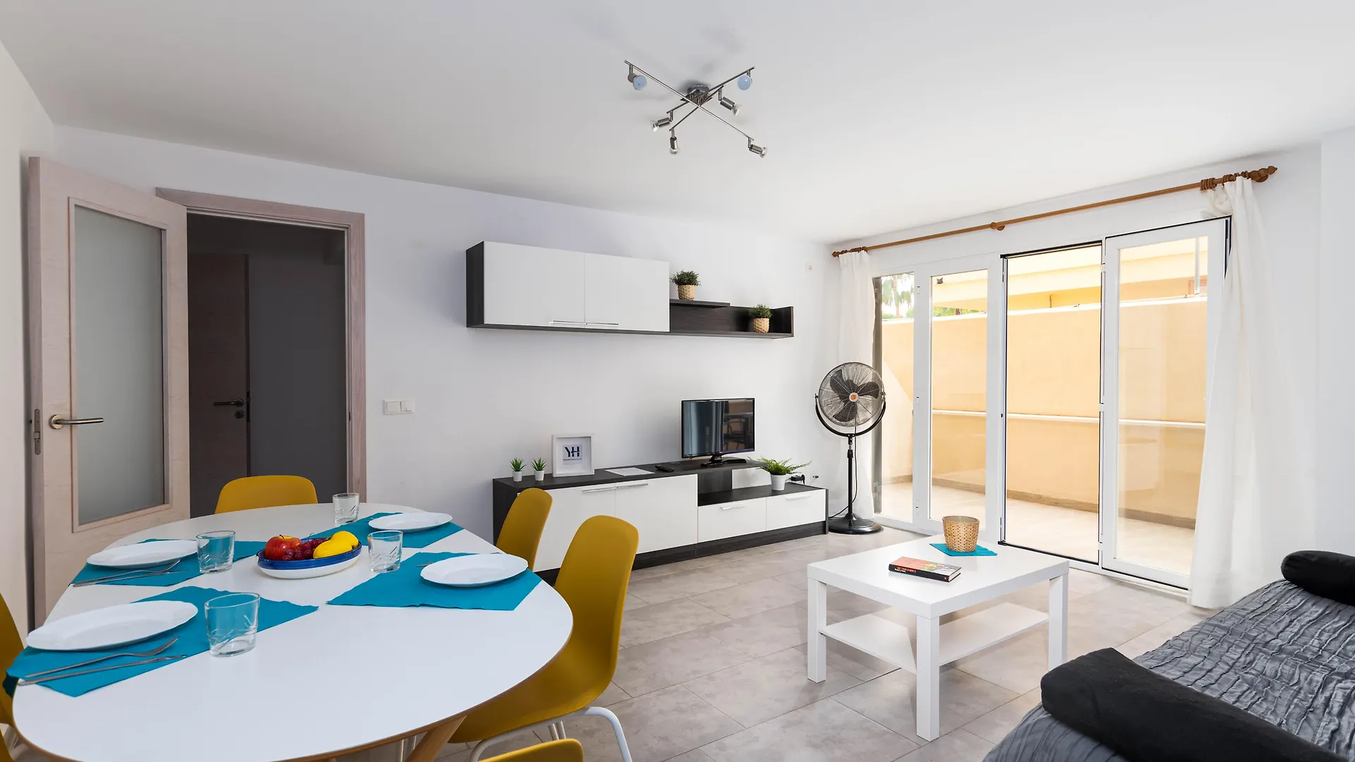 Acapulco Apartments Can Picafort  Spain